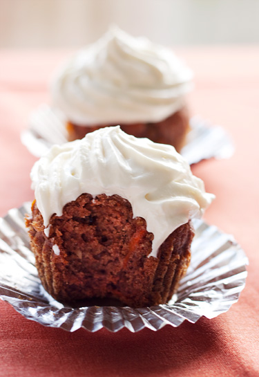 Gluten Free, Sugar Free Carrot Cupcakes with Cream Cheese Frosting